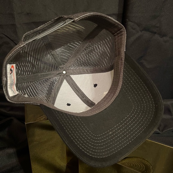 LeeBoy Black and Gray Trucker Hat NEW - Picture 5 of 6